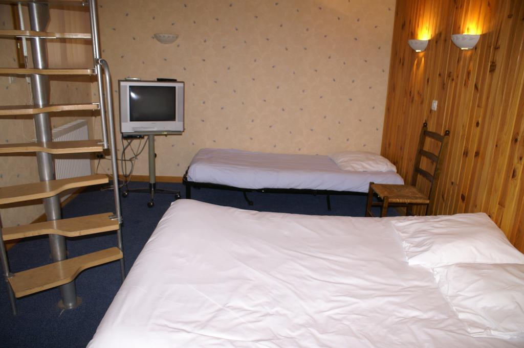 Hotel Celeste Bagnères-de-Luchon Pokój zdjęcie