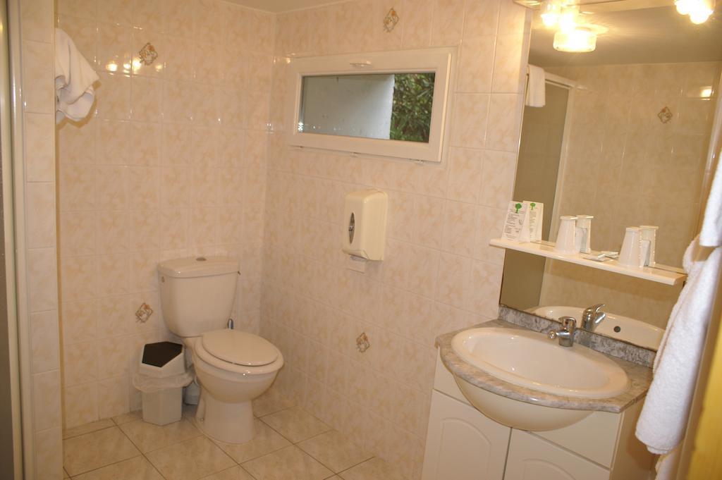 Hotel Celeste Bagnères-de-Luchon Pokój zdjęcie